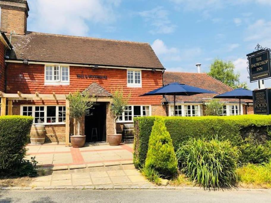 The Retreat * Chelwood Gate